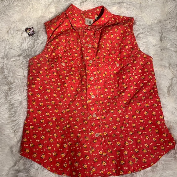 GAP Tops - Vintage 1996 Gap sleeveless shirt.